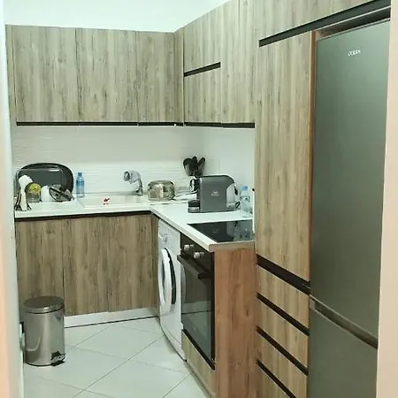 Tea D7, Lura 3 * Dıraç