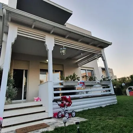 Villa Tea D7, Lura 3